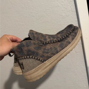 Hey Dudes w/ fur inside